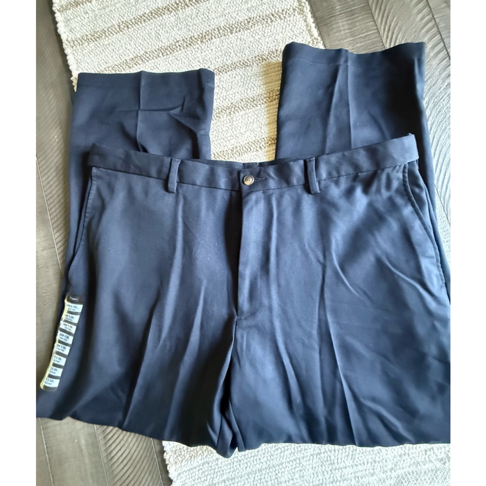 Men's Haggar Dress Pants 38W x 29L Navy